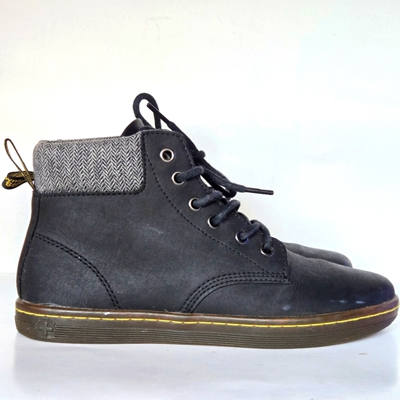 Doc Martens Maelly  size 8 Black Air Wair Bouncing Soles Padded Collar Boots - Picture 1 of 8